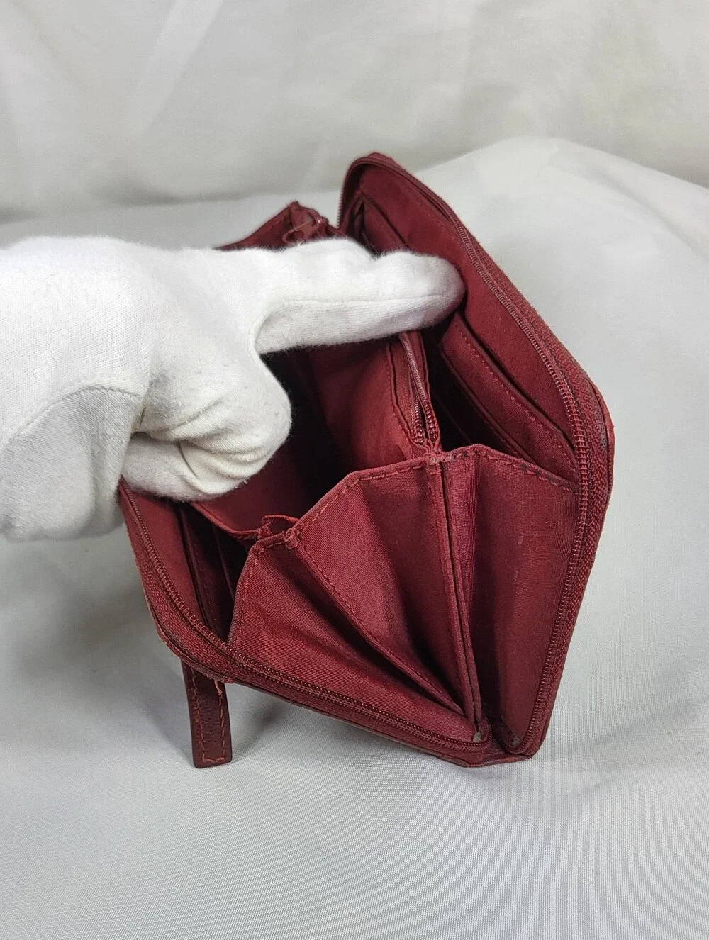 Liz Claiborne Red Leather Zip Wallet